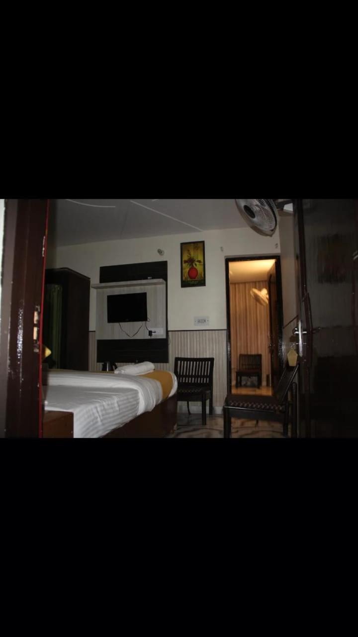Hotel Stay Well Banikhet Exterior photo